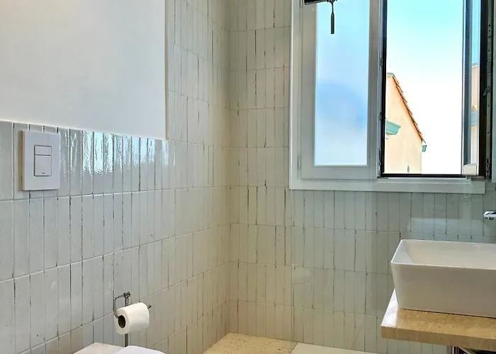 Jureka By Housilia Apartman *