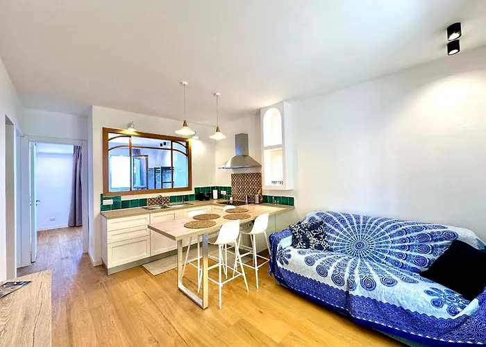 Jureka By Housilia Apartman *